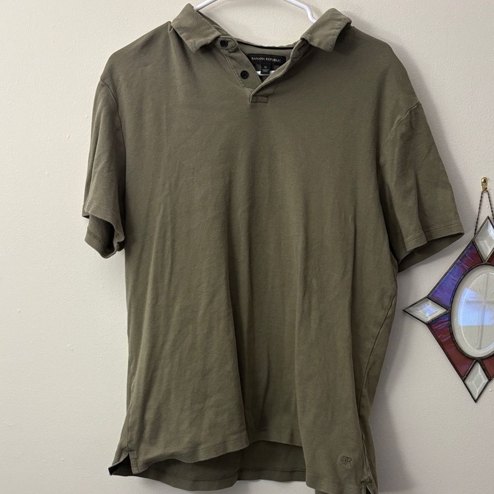 BANANA REPUBLIC | forest green polo